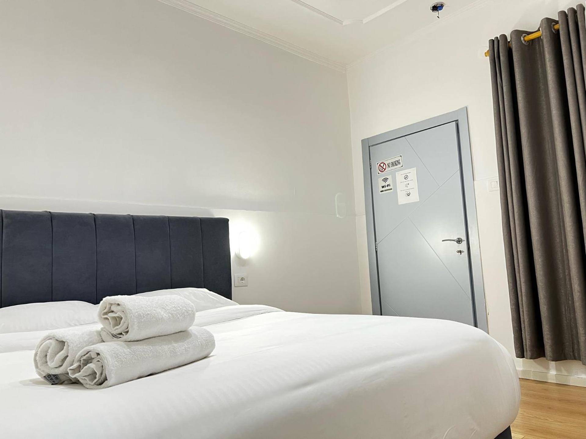 Tirana Square Hotel Zewnętrze zdjęcie