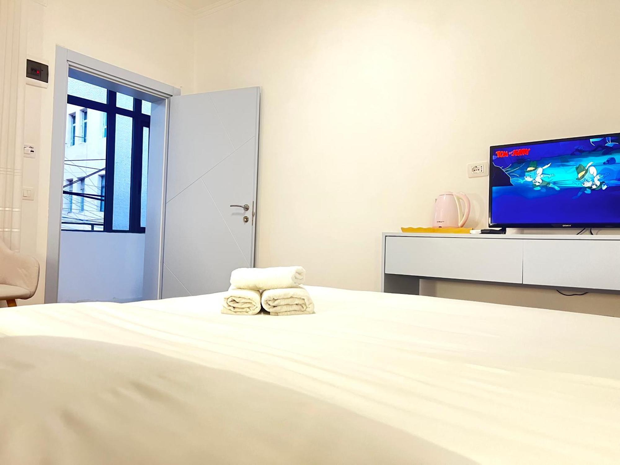 Tirana Square Hotel Zewnętrze zdjęcie